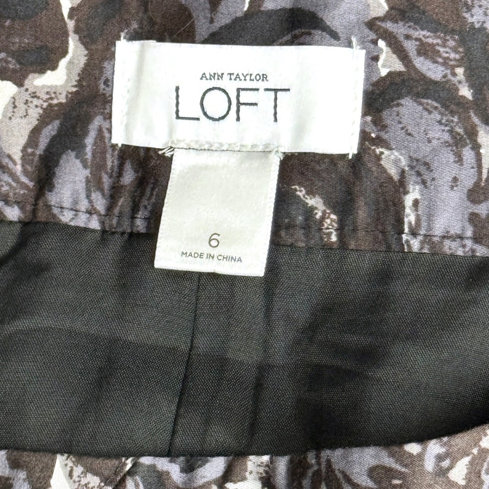 Ann Taylor LOFT Floral Pencil Skirt Side Pockets Grey Black Size 6‎ Mini Skirt - Picture 4 of 6